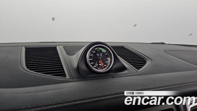 Porsche Macan 95B, 2015 16