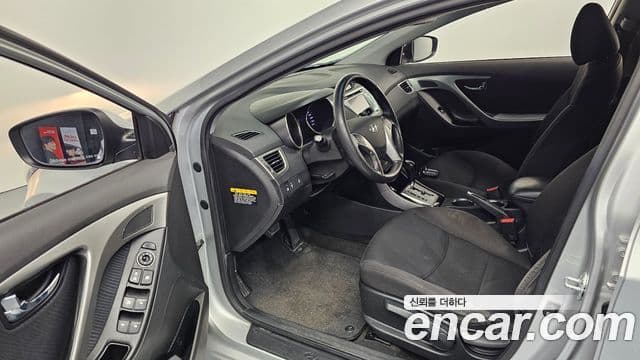 Hyundai Avante MD Premier, 2012 10