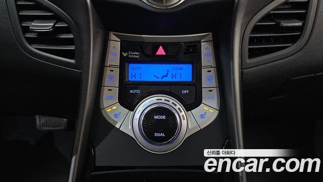 Hyundai Avante MD Premier, 2012 18