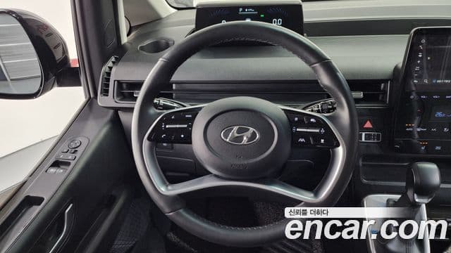 Hyundai Staria Modern, 2022 13