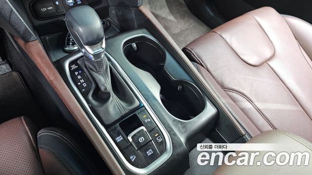 Hyundai Santa Fe TM Inspiration, 2019 9