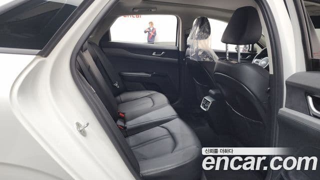 Kia K5 3세대 Prestige, 2020 12