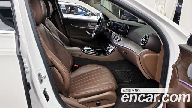 Mercedes-Benz E-класс W213 Exclusive, 2020 11