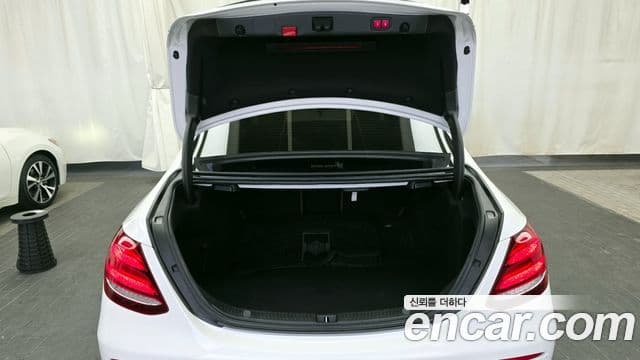 Mercedes-Benz E-класс W213 Exclusive, 2020 20