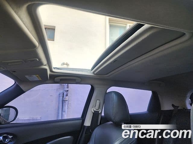 Nissan 쥬크 F15, 2014 12