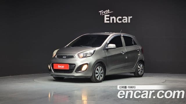 Kia All New Morning Deluxe Trendy, 2014 1