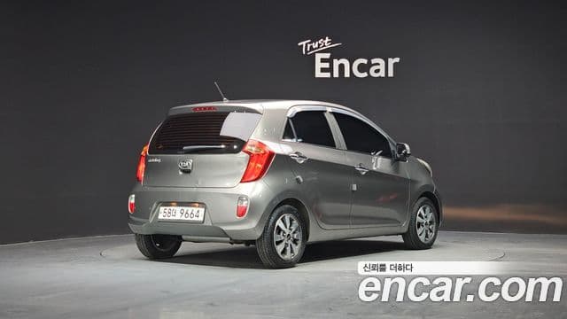 Kia All New Morning Deluxe Trendy, 2014 2