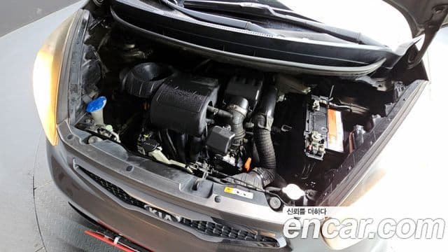 Kia All New Morning Deluxe Trendy, 2014 6