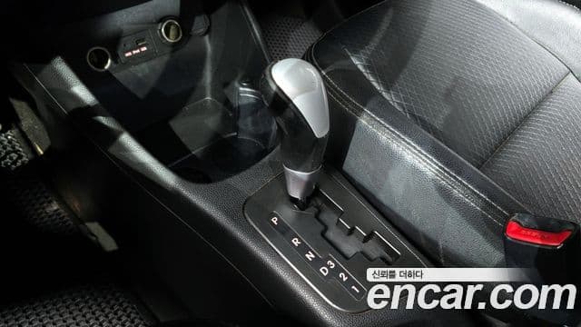 Kia All New Morning Deluxe Trendy, 2014 9