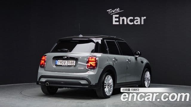 Mini Cooper 3세대, 2022 2