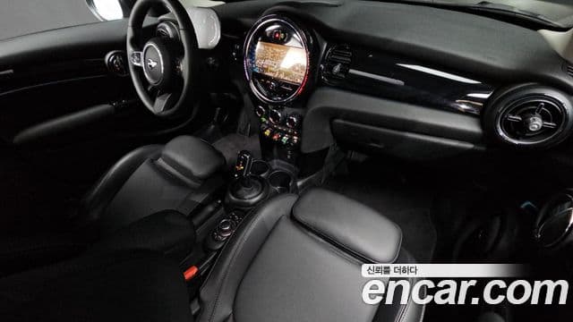 Mini Cooper 3세대, 2022 7