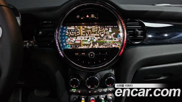 Mini Cooper 3세대, 2022 14