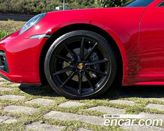 Porsche 911 (992) Carrera 4 кабриолет, 2020 6