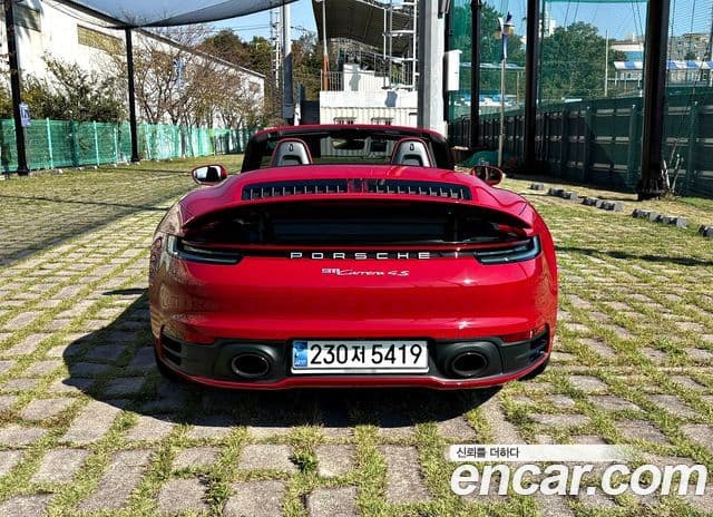 Porsche 911 (992) Carrera 4 кабриолет, 2020 8