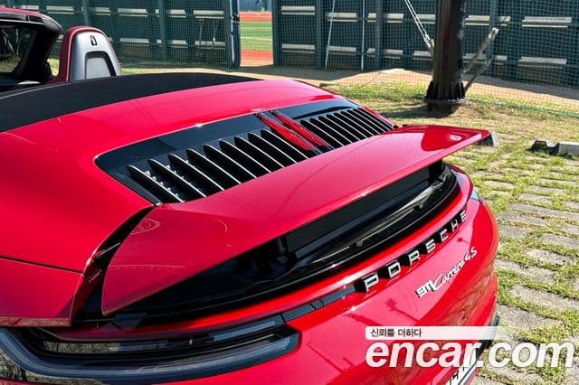 Porsche 911 (992) Carrera 4 кабриолет, 2020 9