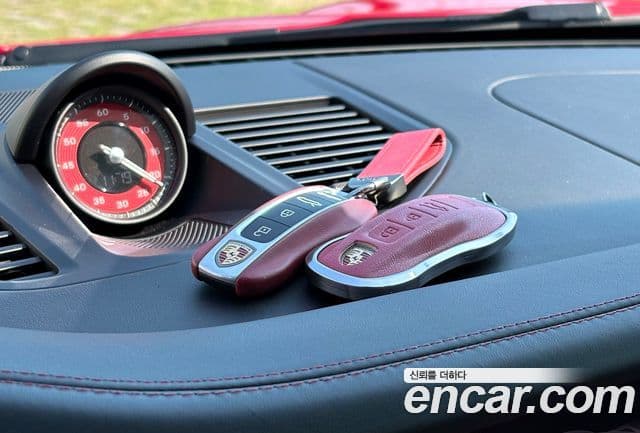 Porsche 911 (992) Carrera 4 кабриолет, 2020 15