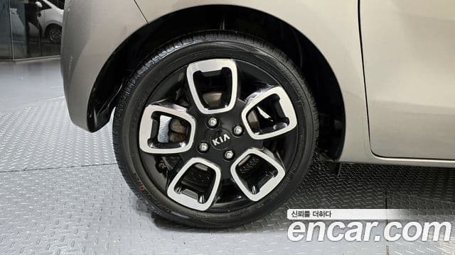 Kia The / новый New Ray Prestige, 2019 все фото