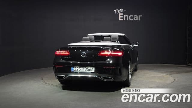 Mercedes-Benz E-класс W213 E220d кабриолет, 2019 4