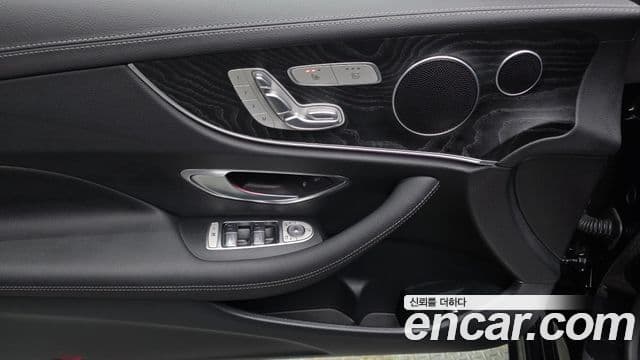 Mercedes-Benz E-класс W213 E220d кабриолет, 2019 19