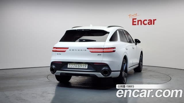 Genesis GV70, 2022 4