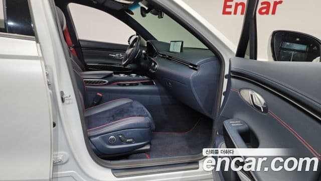 Genesis GV70, 2022 11