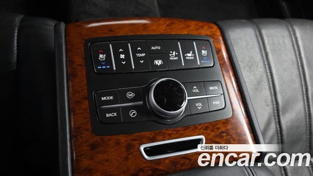 Hyundai Equus(новый кузов / новое поколение) Prestige VVIP팩, 2012 18