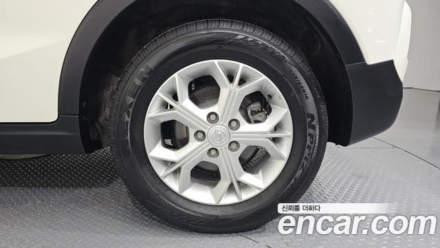 KG모빌리티(SsangYong) Berry New Tivoli V3, 2022 все фото