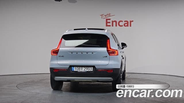 Volvo XC40 B4 Inscription, 2022 4