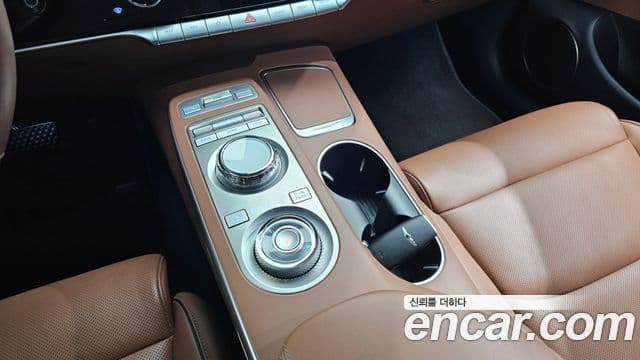 Genesis GV70, 2023 9