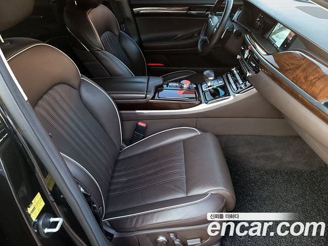 Genesis EQ900 Prestige, 2018 10