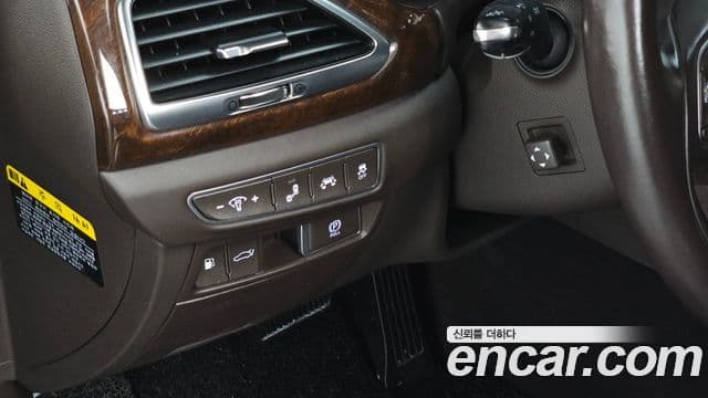 Genesis EQ900 Prestige, 2018 14