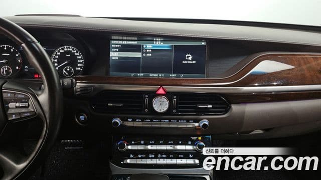 Genesis EQ900 Prestige, 2018 15