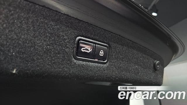 Genesis EQ900 Prestige, 2018 20