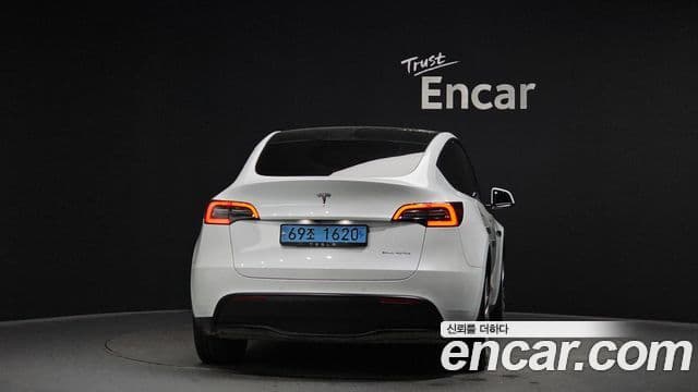 Tesla модель Y Long Range AWD, 2022 4