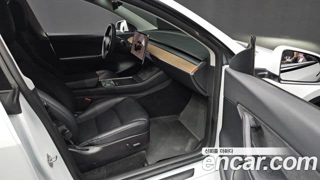 Tesla модель Y Long Range AWD, 2022 10