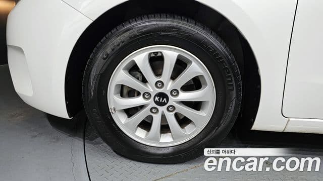 Kia The / новый New K3 дизель Deluxe, 2018 все фото