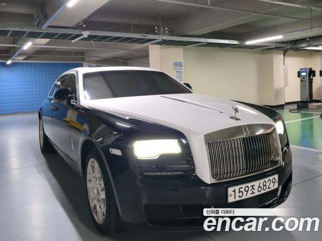 Rolls-Royce 고스트 6.6 EWB V12, 2019 3