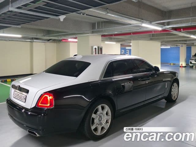 Rolls-Royce 고스트 6.6 EWB V12, 2019 4