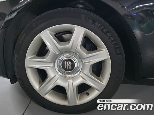 Rolls-Royce 고스트 6.6 EWB V12, 2019 9