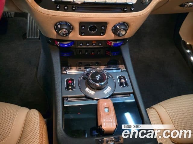 Rolls-Royce 고스트 6.6 EWB V12, 2019 16