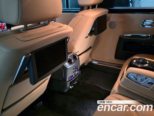 Rolls-Royce 고스트 6.6 EWB V12, 2019 20