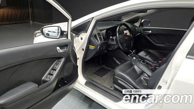 Kia The / новый New K3 Trendy, 2016 10