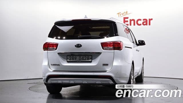 Kia All New Carnival Prestige, 2017 4