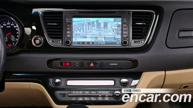 Kia All New Carnival Prestige, 2017 16