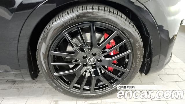 Maserati Levante 3.0 AWD GranSport, 2020 все фото