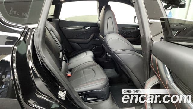 Maserati Levante 3.0 AWD GranSport, 2020 12