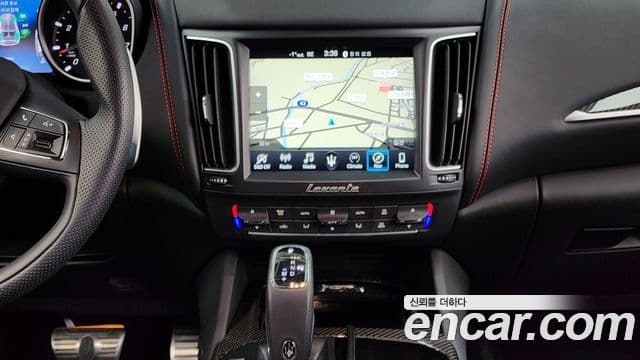 Maserati Levante 3.0 AWD GranSport, 2020 14