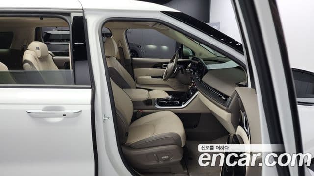 Kia Carnival 4세대 Signature, 2022 10