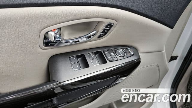 Kia The / новый New Carnival Special, 2019 19