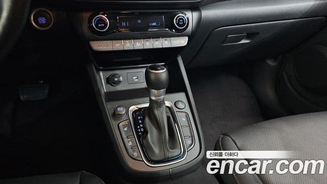 Hyundai The / новый New Kona Modern, 2022 9